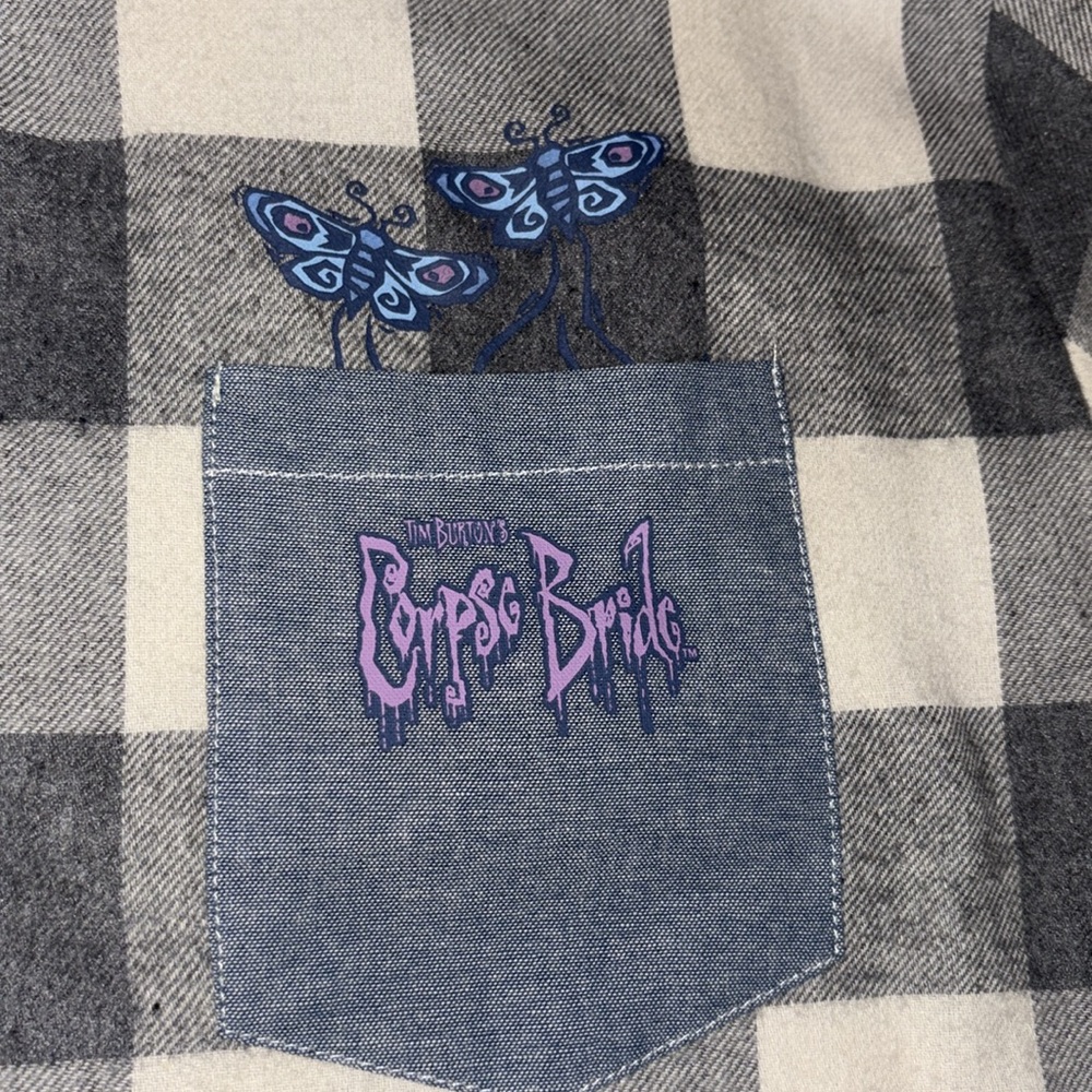 Corpse Bride Graphic Flannel 🧟‍♀️ - Picture 2 of 8